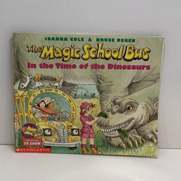 👠 The Magic School Bus Set of 4 Softcover Books - Picture 6 of 16